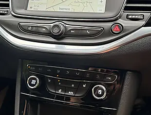 Used 2019 Vauxhall Astra Griffin Lava Red - Interior and Exterior details 15