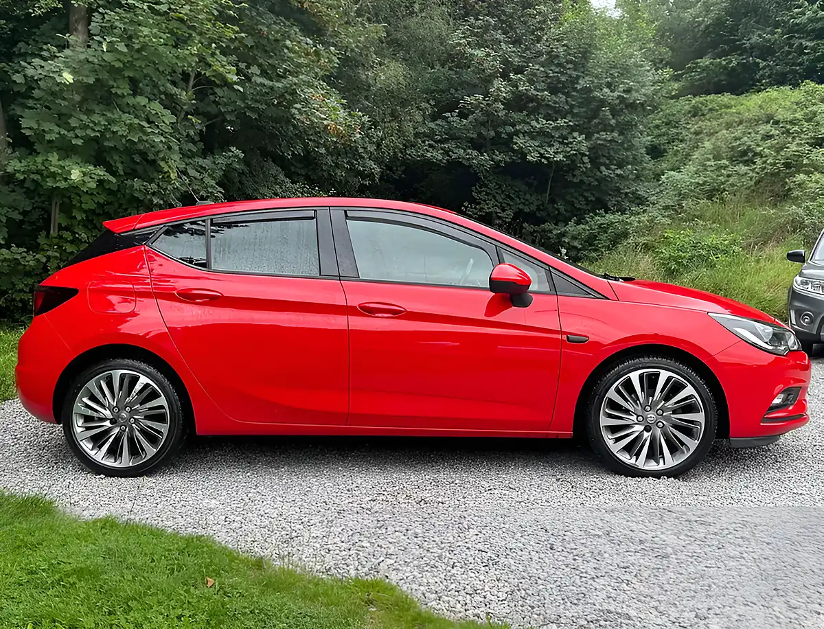 Used 2019 Vauxhall Astra Griffin Lava Red - Interior and Exterior details 2