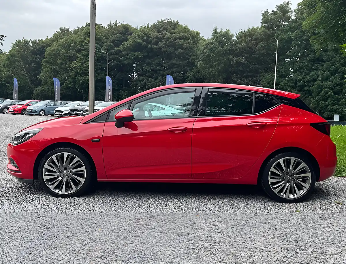 Used 2019 Vauxhall Astra Griffin Lava Red - Interior and Exterior details 6