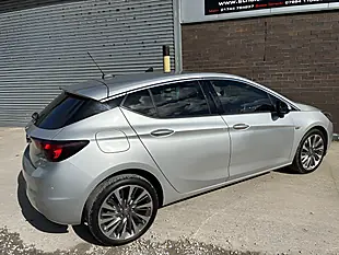 Used 2019 Vauxhall Astra Griffin Silver - Interior and Exterior details 11