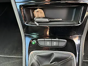 Used 2019 Vauxhall Astra Griffin Silver - Interior and Exterior details 19