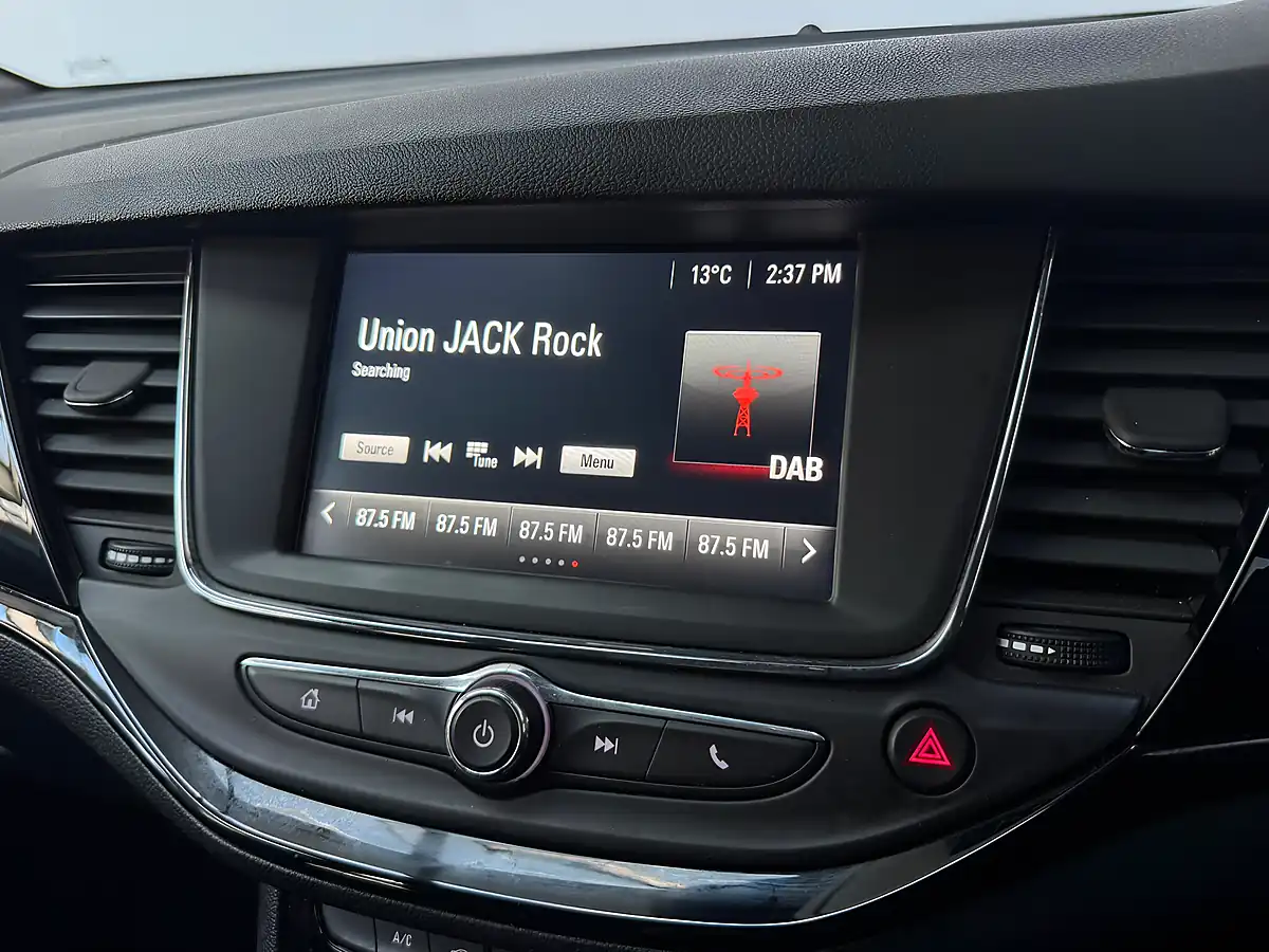 Used 2019 Vauxhall Astra Sri Black - Interior and Exterior details 13