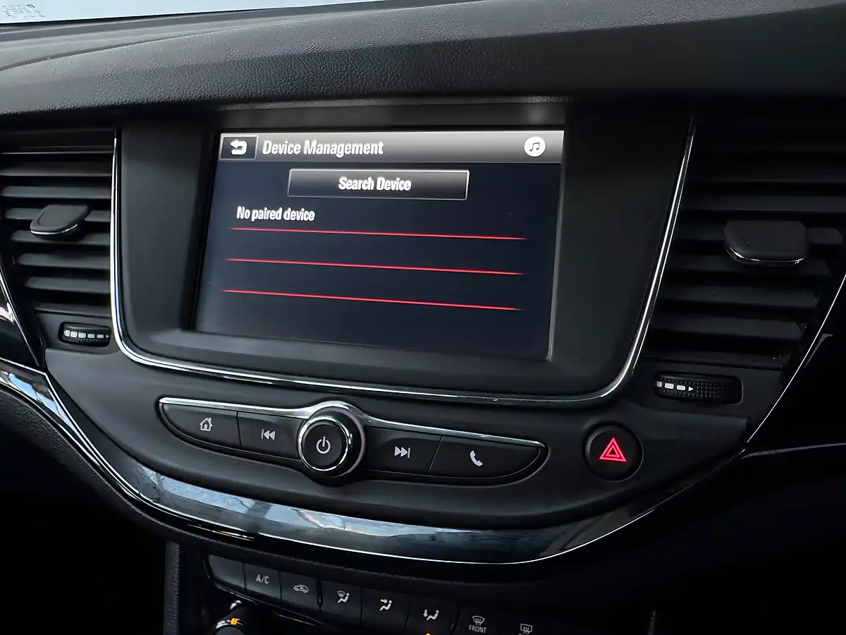 Used 2019 Vauxhall Astra Sri Black - Interior and Exterior details 14