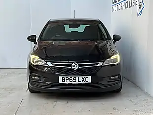Used 2019 Vauxhall Astra Sri Black - Interior and Exterior details 2