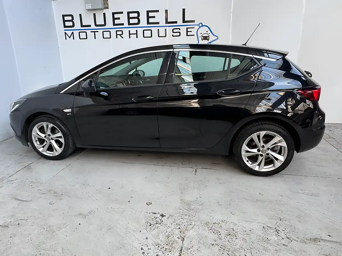 Used 2019 Vauxhall Astra Sri Black - Interior and Exterior details 7
