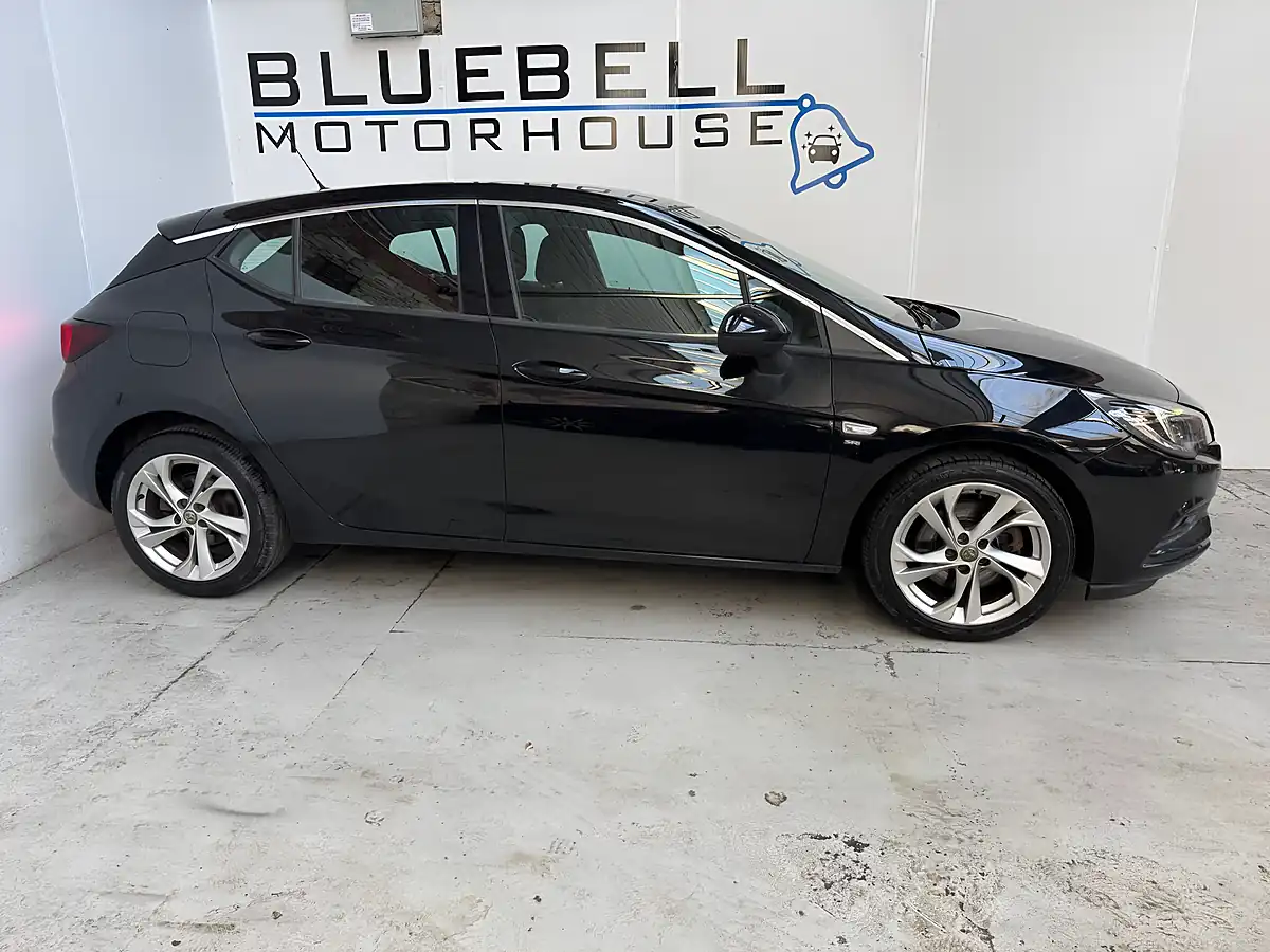 Used 2019 Vauxhall Astra Sri Black - Interior and Exterior details 8