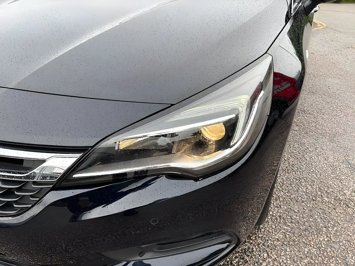 Used 2019 Vauxhall Astra Sri Blue - Interior and Exterior details 11