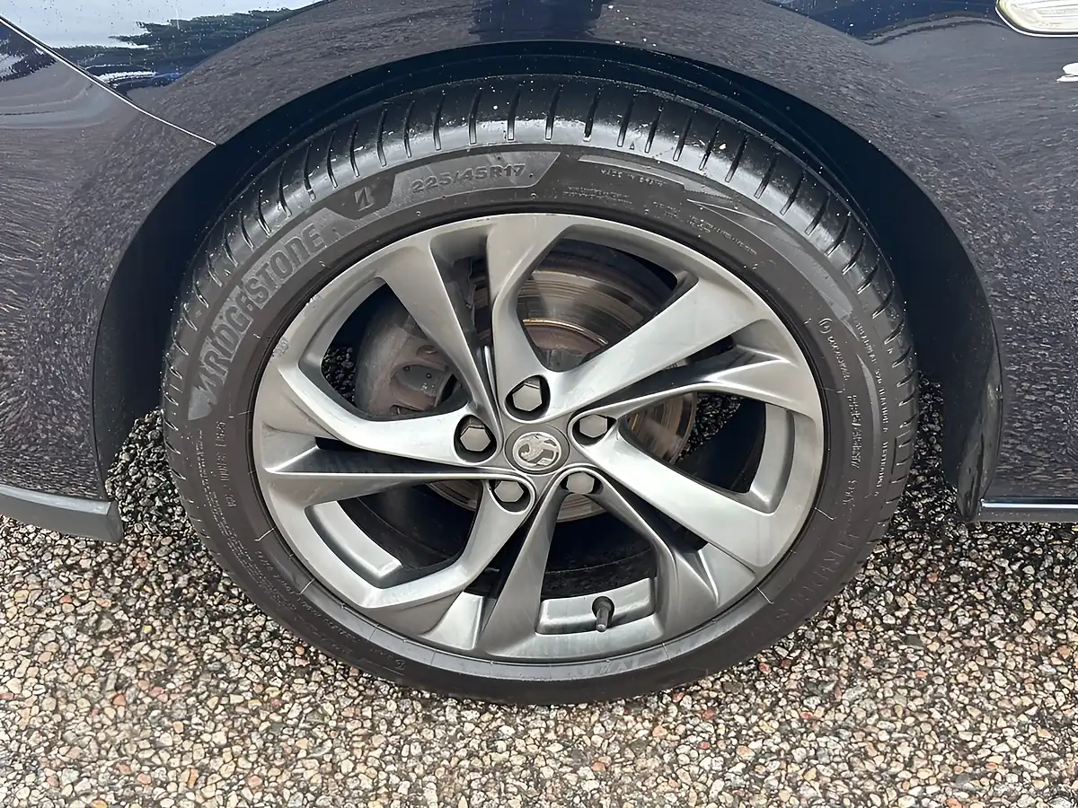 Used 2019 Vauxhall Astra Sri Blue - Interior and Exterior details 13