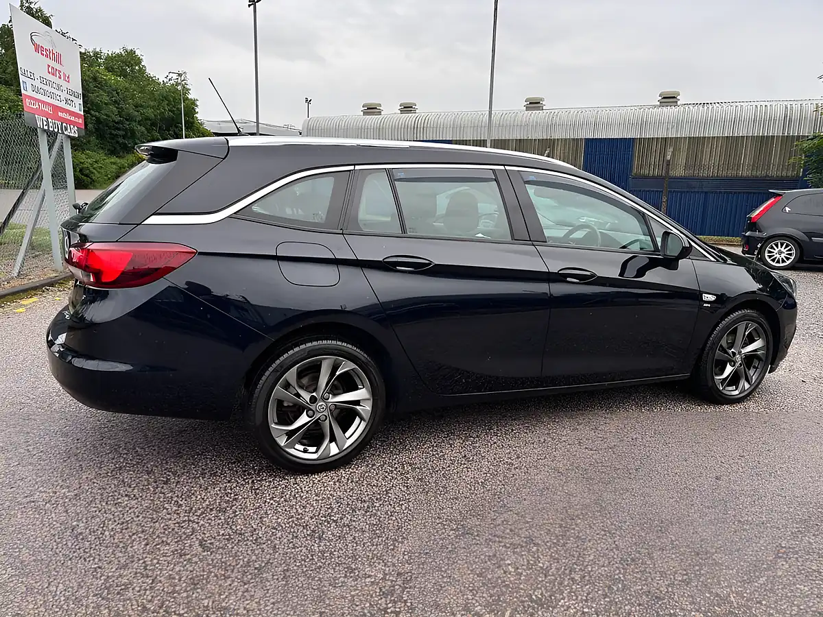 Used 2019 Vauxhall Astra Sri Blue - Interior and Exterior details 7