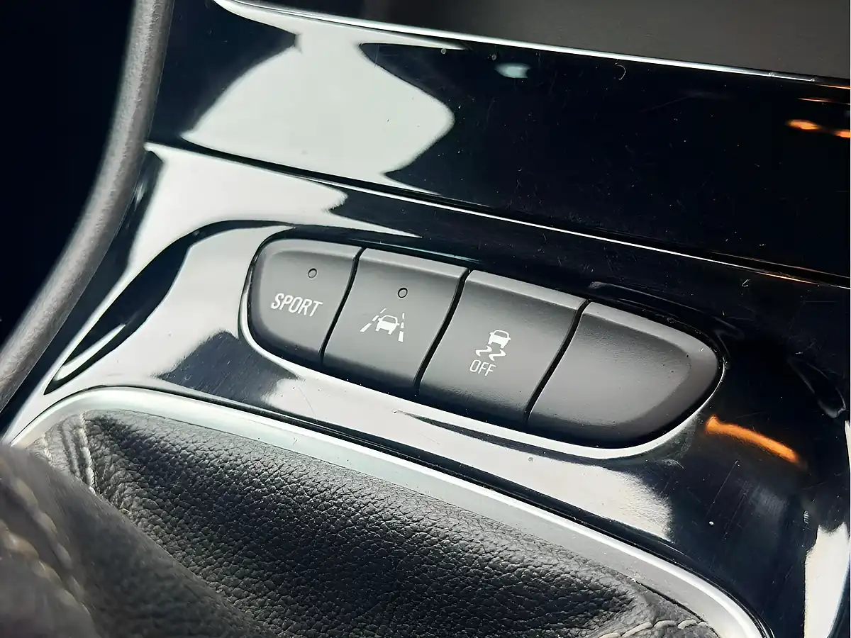 Used 2019 Vauxhall Astra Sri Grey - Interior and Exterior details 13