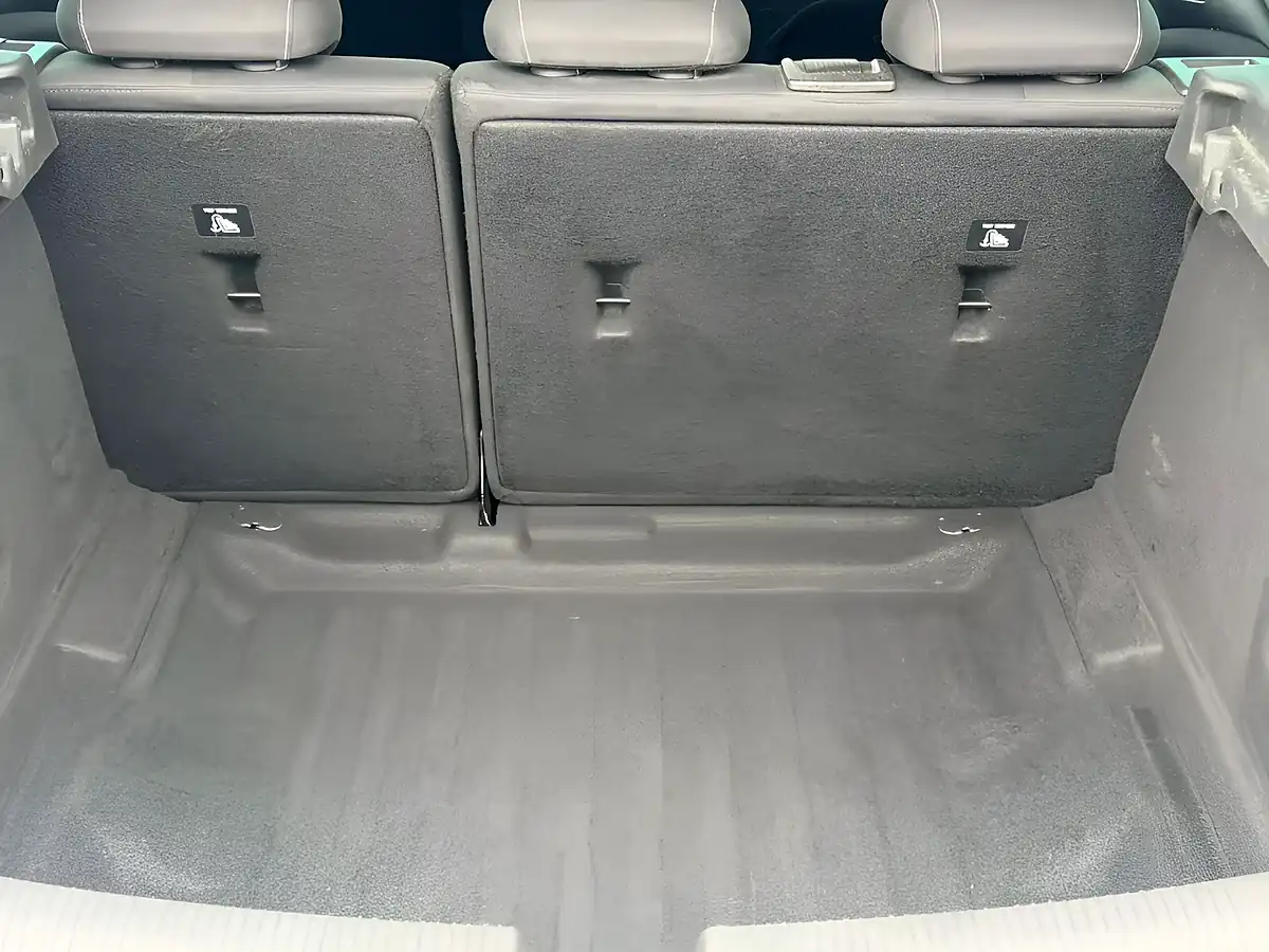 Used 2019 Vauxhall Astra Sri Grey - Interior and Exterior details 17