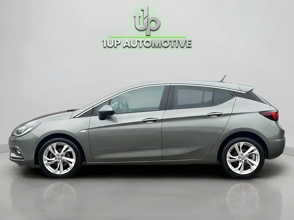 Used 2019 Vauxhall Astra Sri Grey - Interior and Exterior details 5