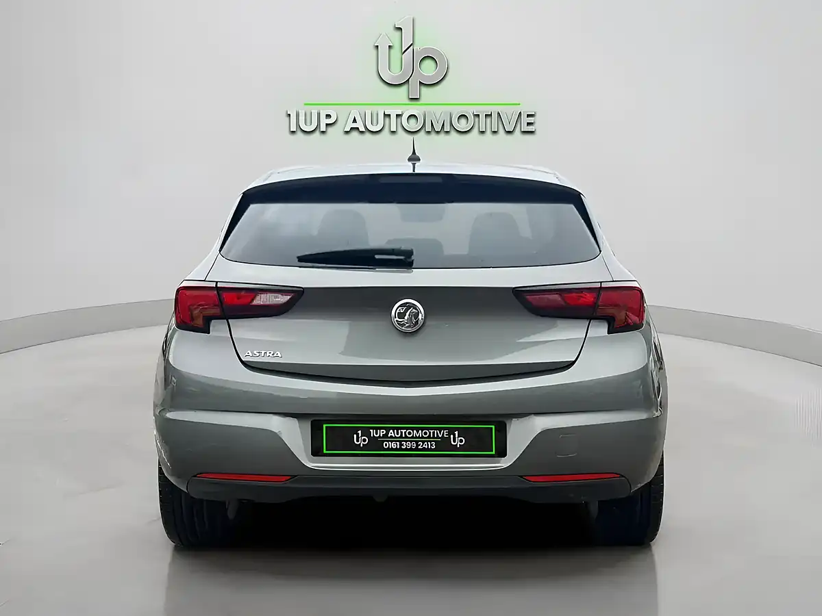 Used 2019 Vauxhall Astra Sri Grey - Interior and Exterior details 6
