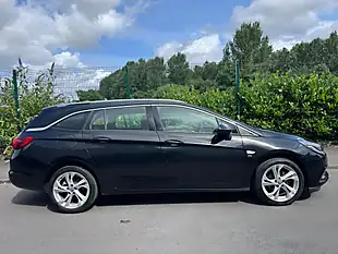Used 2019 Vauxhall Astra Sri Nav Black - Interior and Exterior details 2