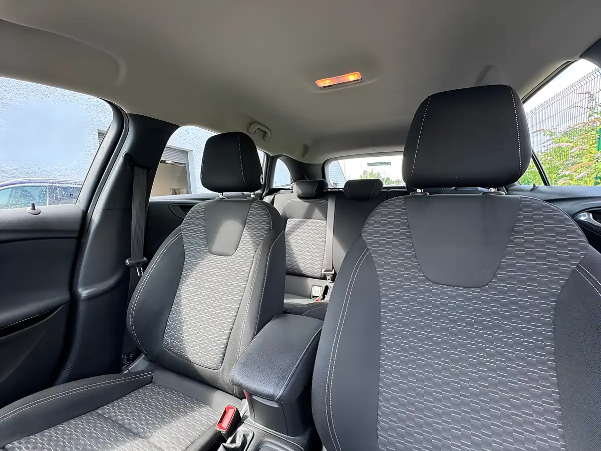 Used 2019 Vauxhall Astra Sri Nav Black - Interior and Exterior details 5