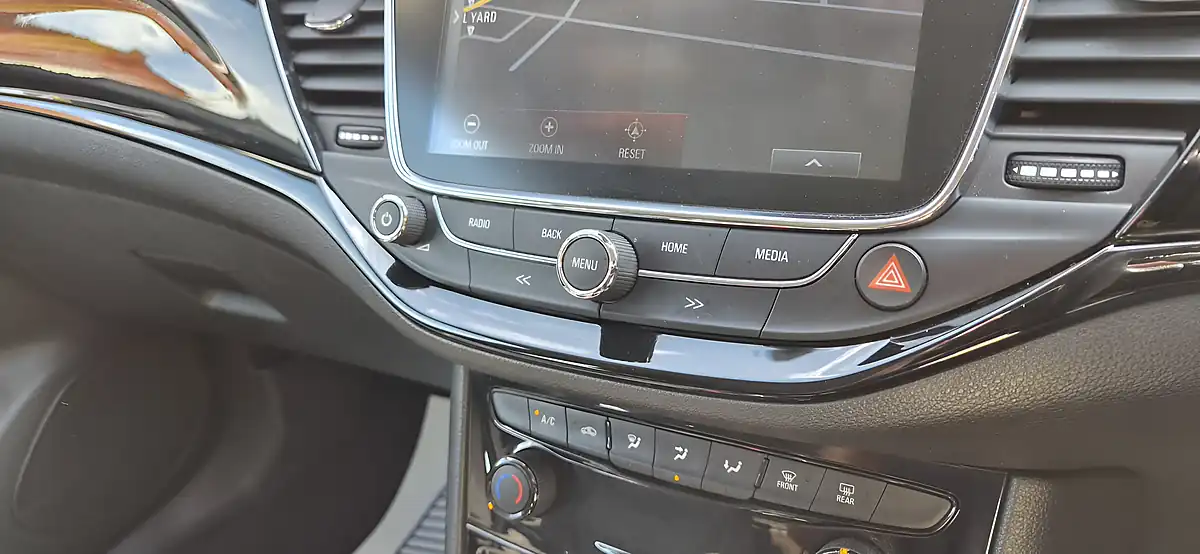 Used 2019 Vauxhall Astra Sri Nav Black - Interior and Exterior details 14