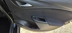 Used 2019 Vauxhall Astra Sri Nav Black - Interior and Exterior details 15