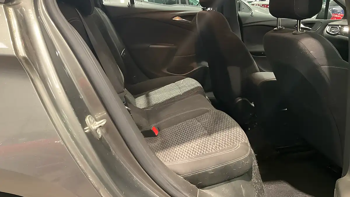 Used 2019 Vauxhall Astra Sri Nav Grey - Interior and Exterior details 7