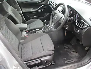 Used 2019 Vauxhall Astra Sri Silver - Interior and Exterior details 13