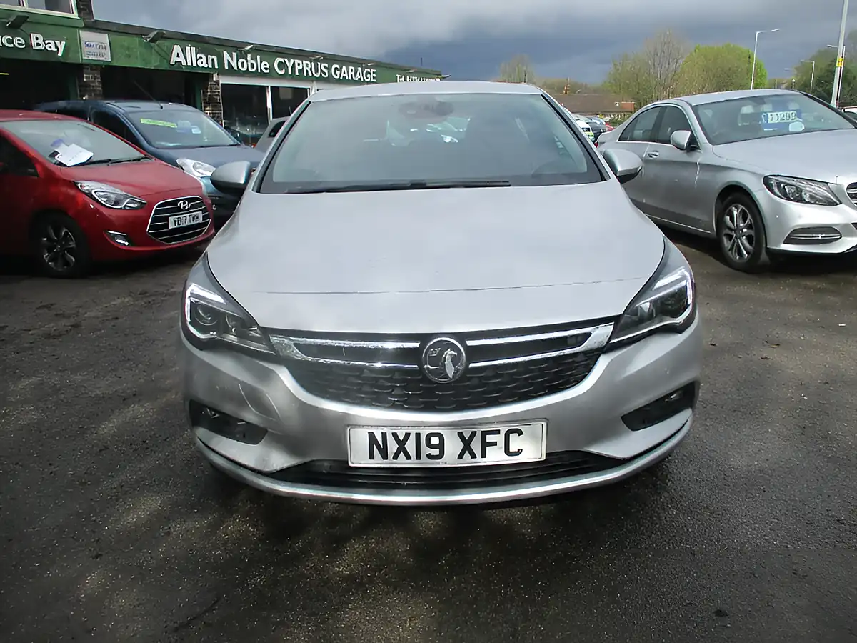 Used 2019 Vauxhall Astra Sri Silver - Interior and Exterior details 2