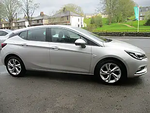 Used 2019 Vauxhall Astra Sri Silver - Interior and Exterior details 4