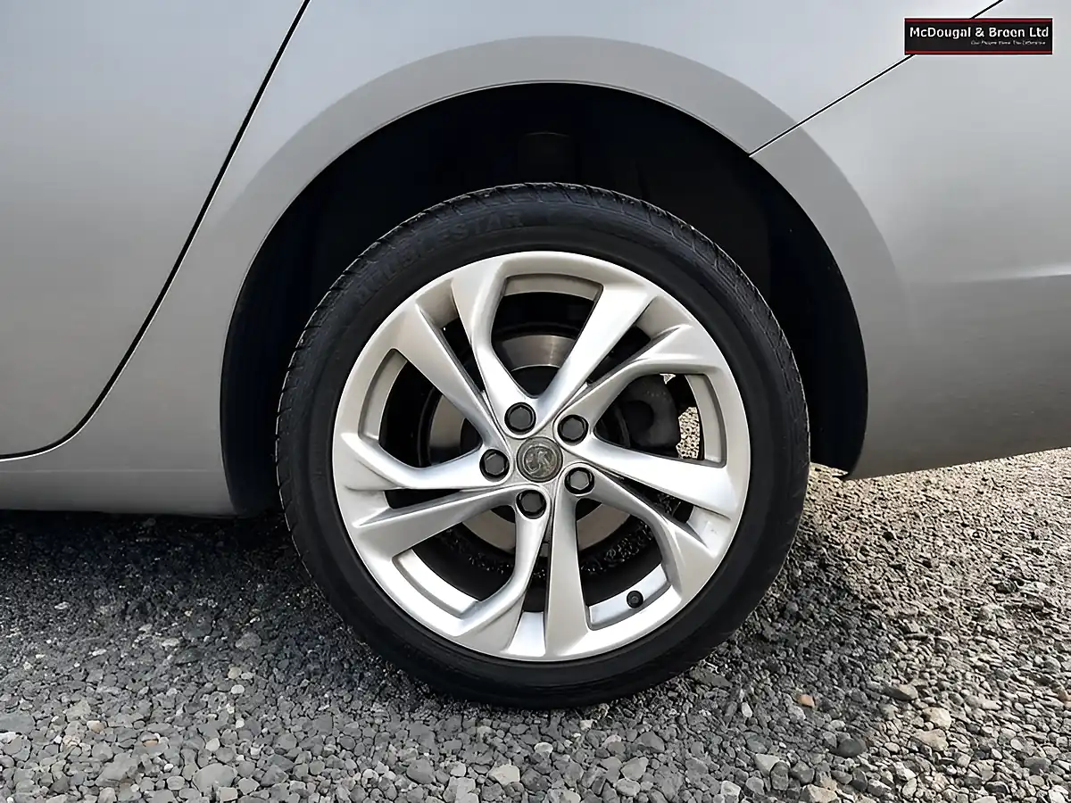 Used 2019 Vauxhall Astra Sri Sports Tourer Grey - Interior and Exterior details 16