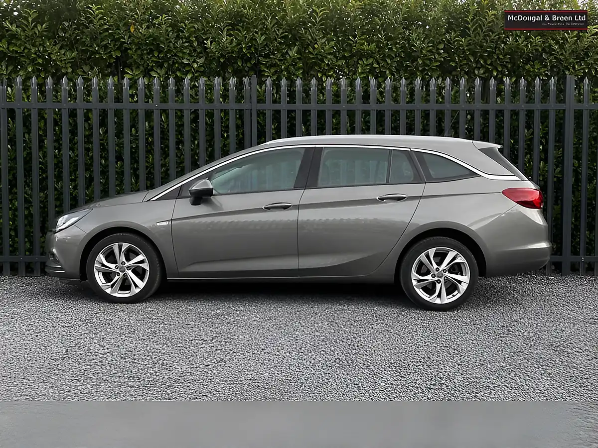 Used 2019 Vauxhall Astra Sri Sports Tourer Grey - Interior and Exterior details 3