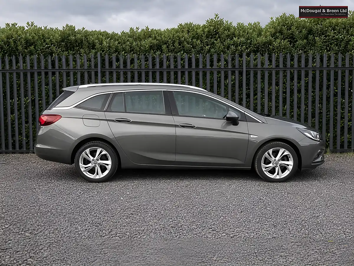 Used 2019 Vauxhall Astra Sri Sports Tourer Grey - Interior and Exterior details 8
