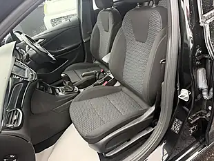 Used 2019 Vauxhall Astra Sri Vx Line Nav Black - Interior and Exterior details 10