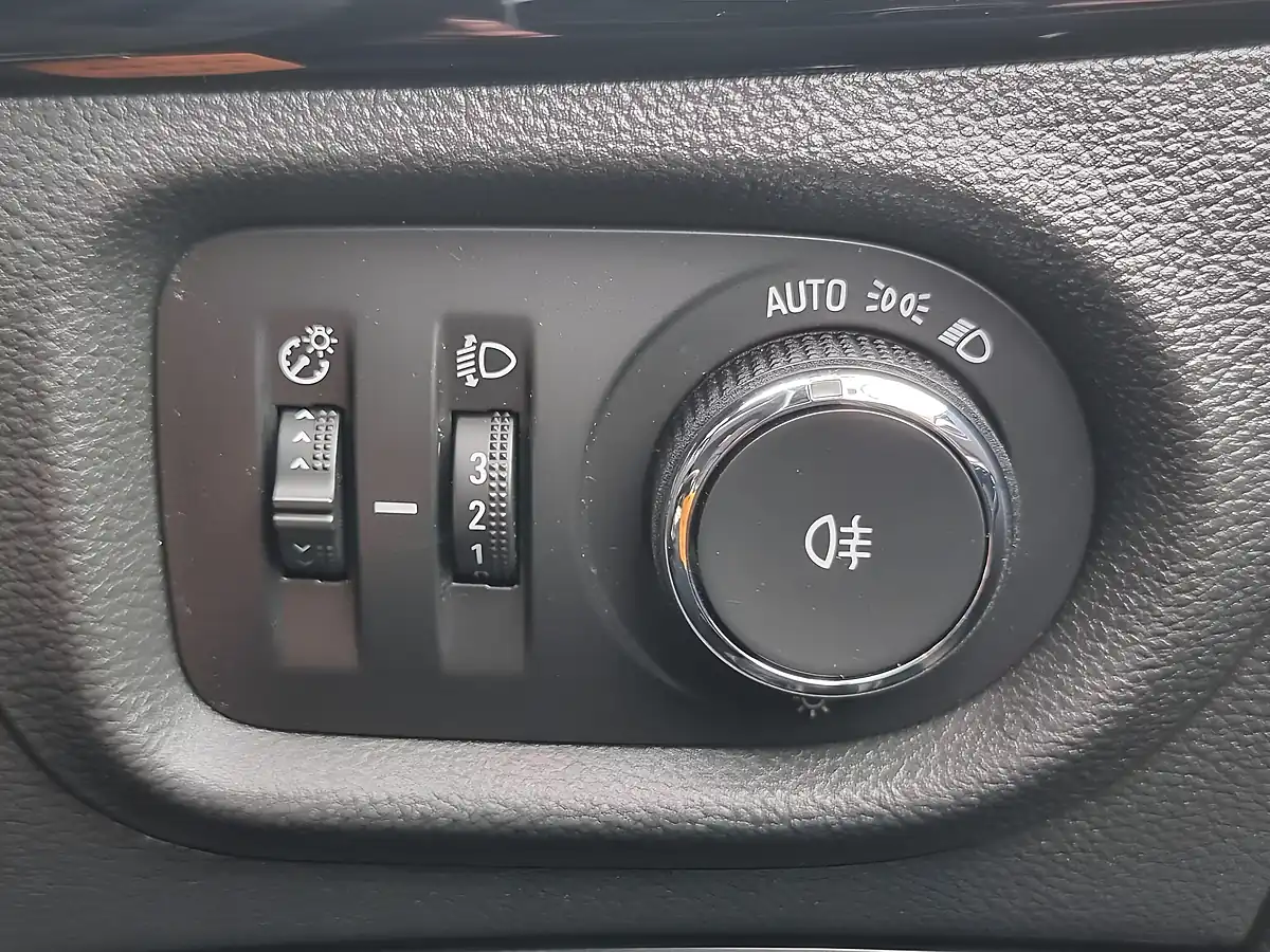 Used 2019 Vauxhall Astra Sri Vx Line Nav Blue - Interior and Exterior details 20