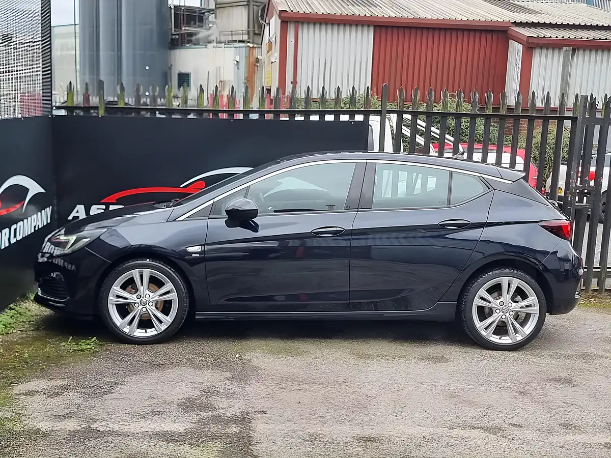 Used 2019 Vauxhall Astra Sri Vx Line Nav Blue - Interior and Exterior details 4