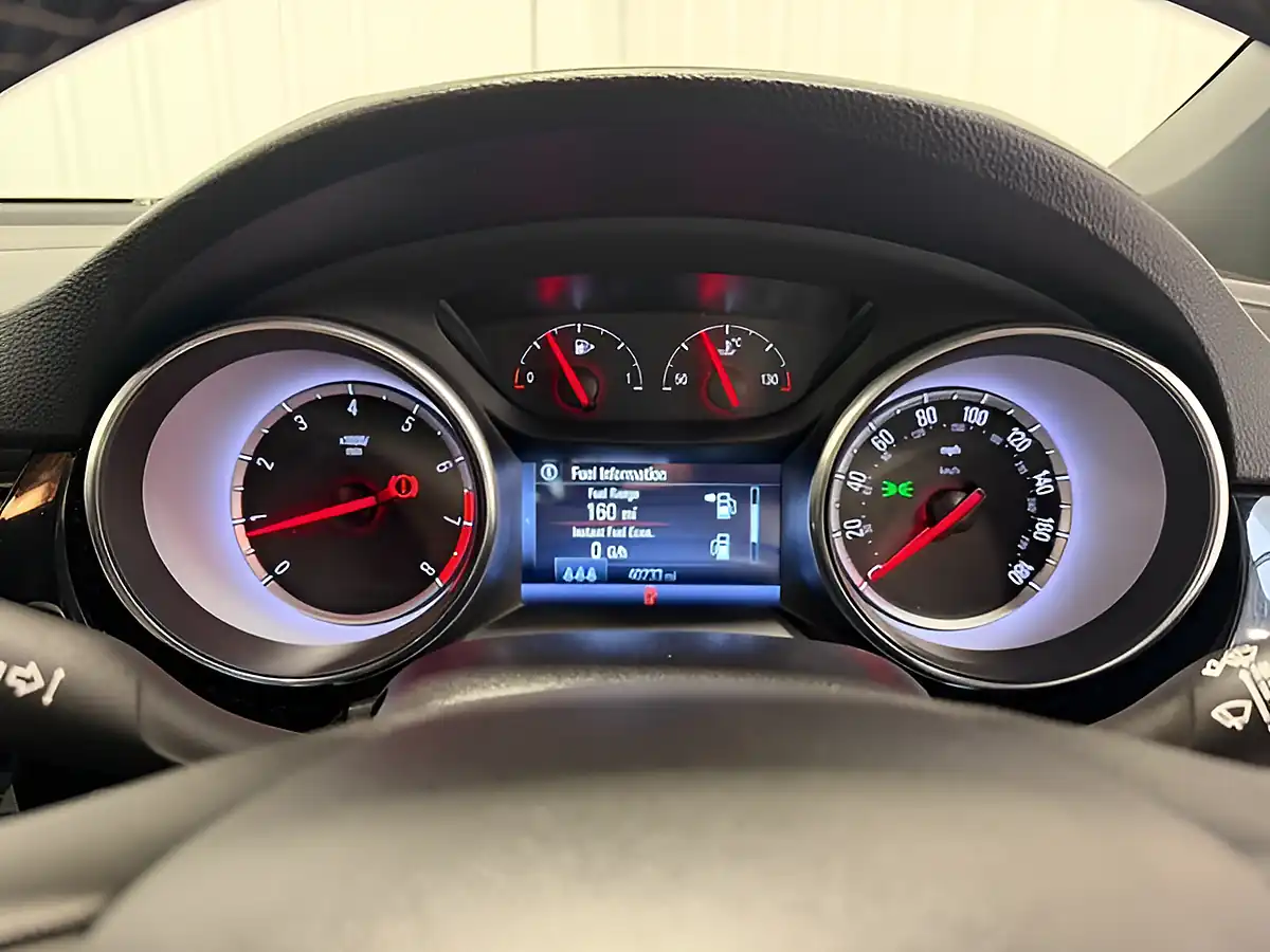 Used 2019 Vauxhall Astra Sri Vx Line Nav Cosmic Grey - Interior and Exterior details 17
