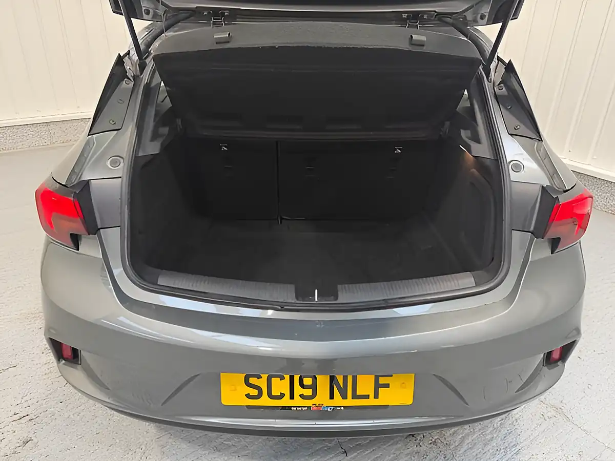Used 2019 Vauxhall Astra Sri Vx Line Nav Cosmic Grey - Interior and Exterior details 8