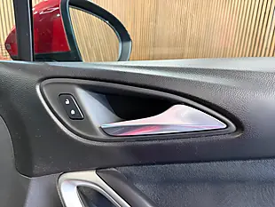 Used 2019 Vauxhall Astra Sri Vx Line Nav Red - Interior and Exterior details 13