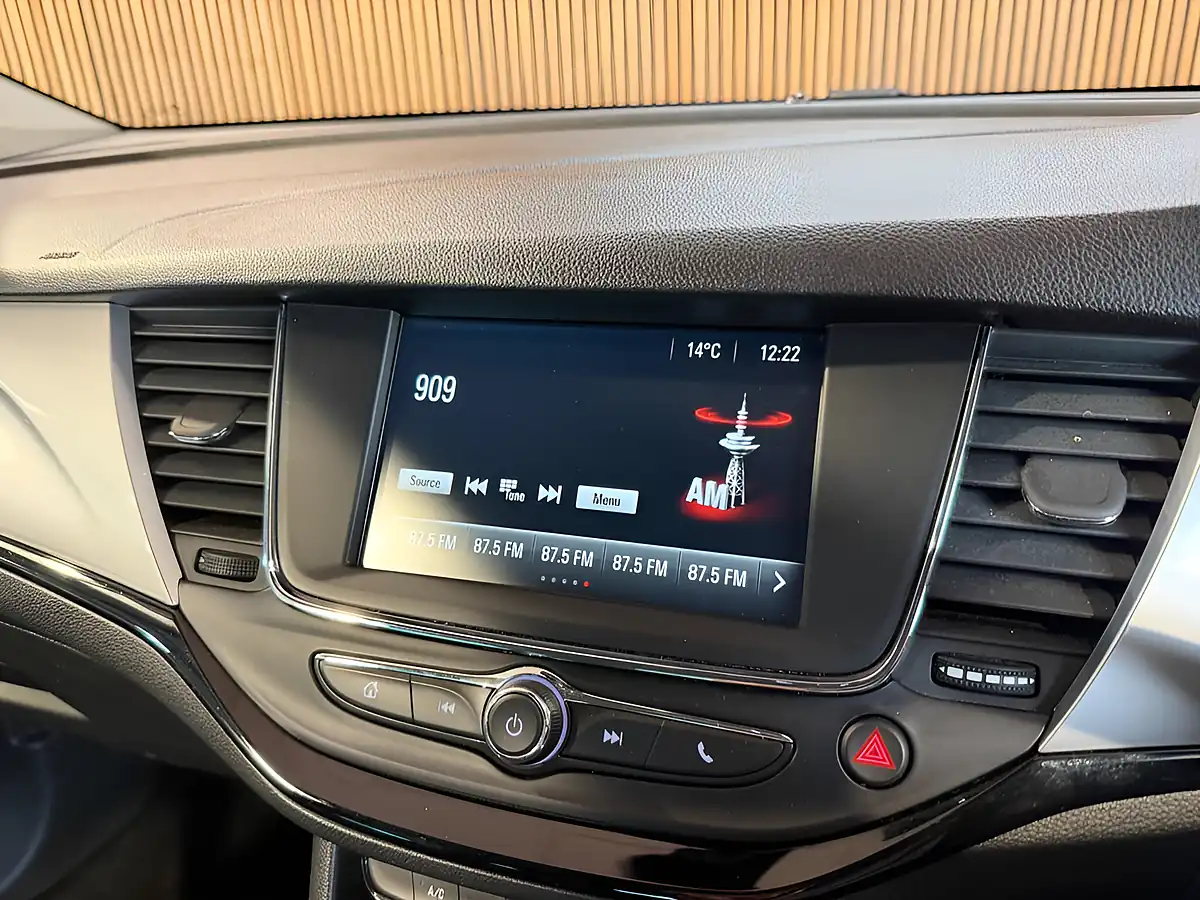 Used 2019 Vauxhall Astra Sri Vx Line Nav Red - Interior and Exterior details 15