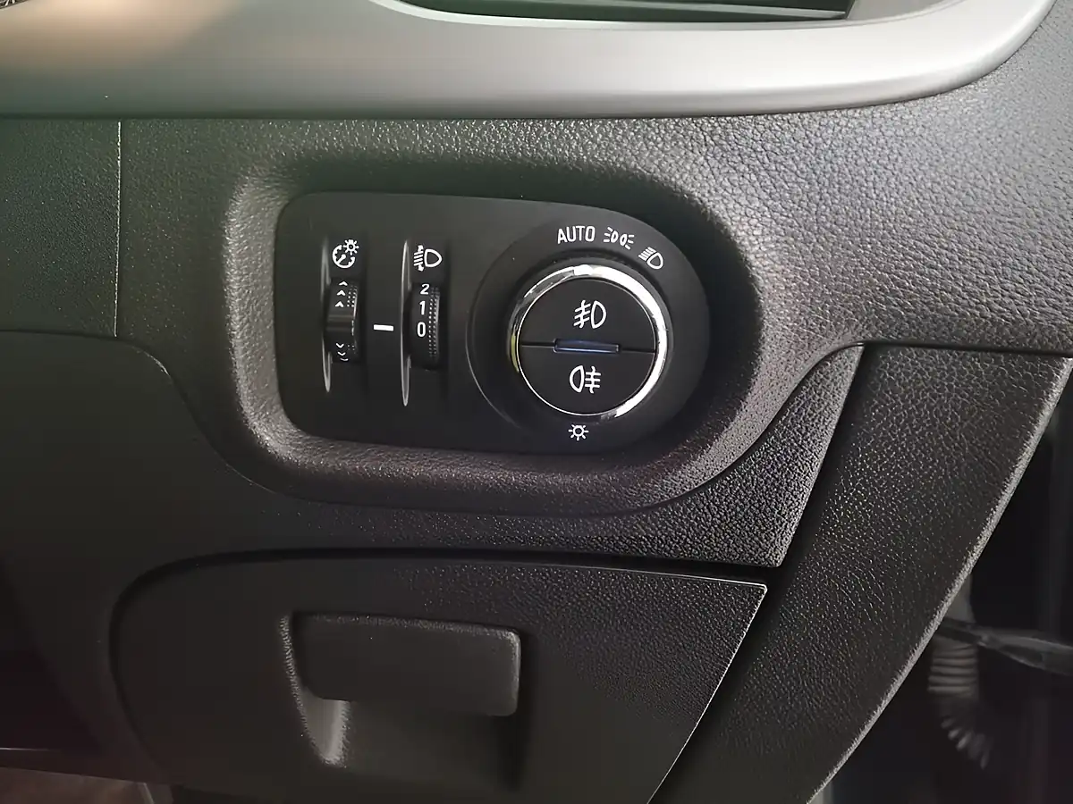 Used 2019 Vauxhall Astra Tech Line Nav Blue - Interior and Exterior details 20
