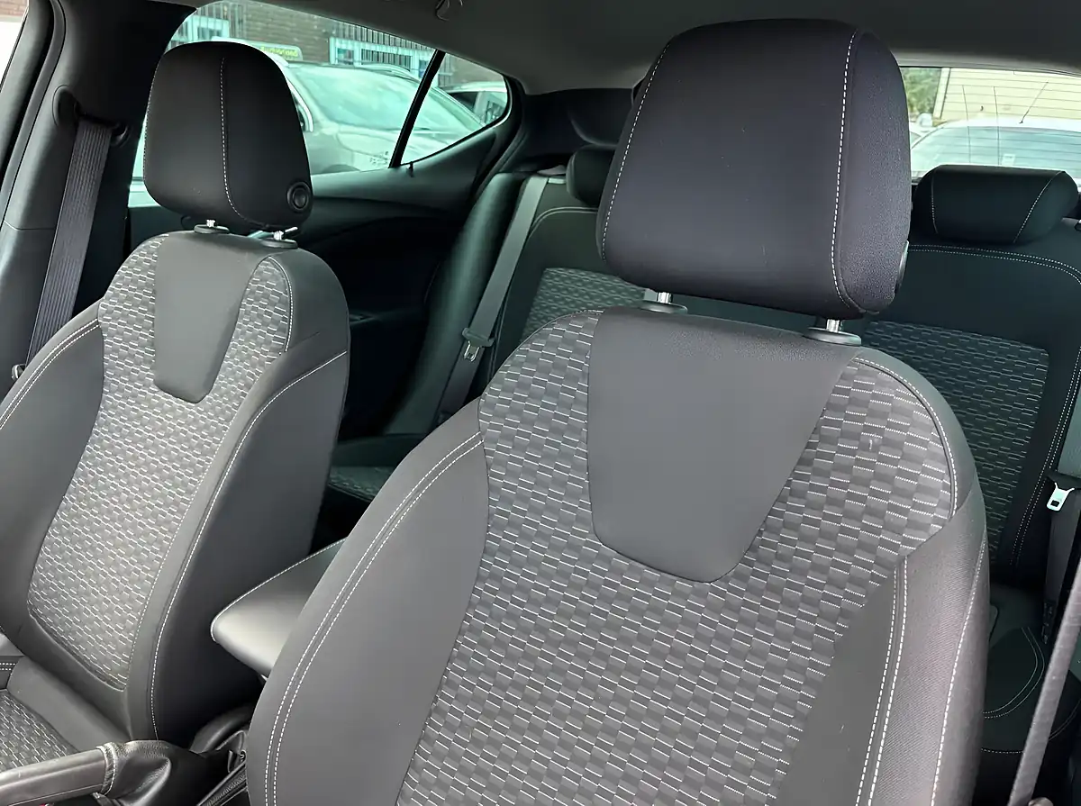 Used 2019 Vauxhall Astra Tech Line Nav Silver - Interior and Exterior details 12