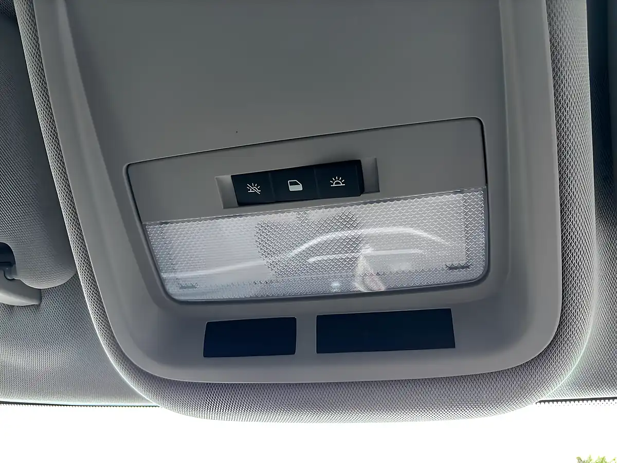 Used 2019 Vauxhall Astra Tech Line Nav Silver - Interior and Exterior details 17
