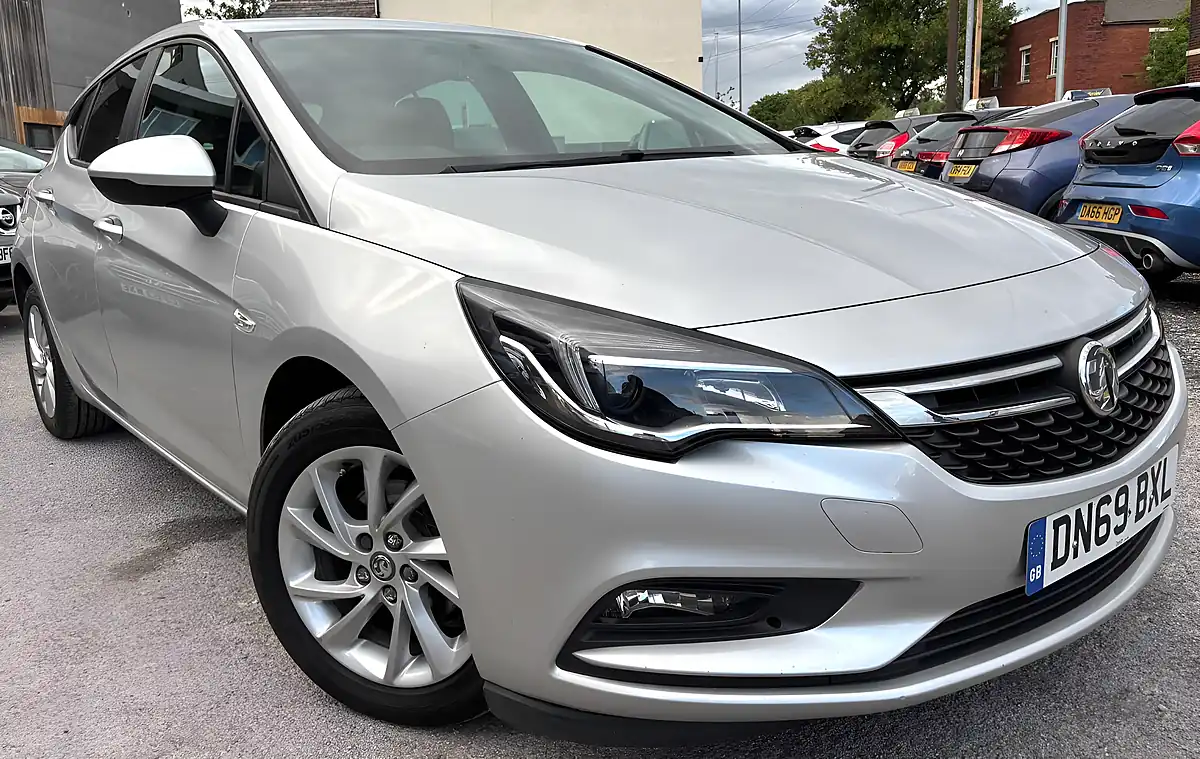 Used 2019 Vauxhall Astra Tech Line Nav Silver - Interior and Exterior details 2