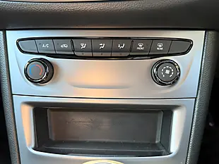 Used 2019 Vauxhall Astra Tech Line White - Interior and Exterior details 14