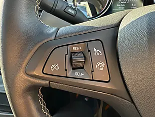 Used 2019 Vauxhall Astra Tech Line White - Interior and Exterior details 18
