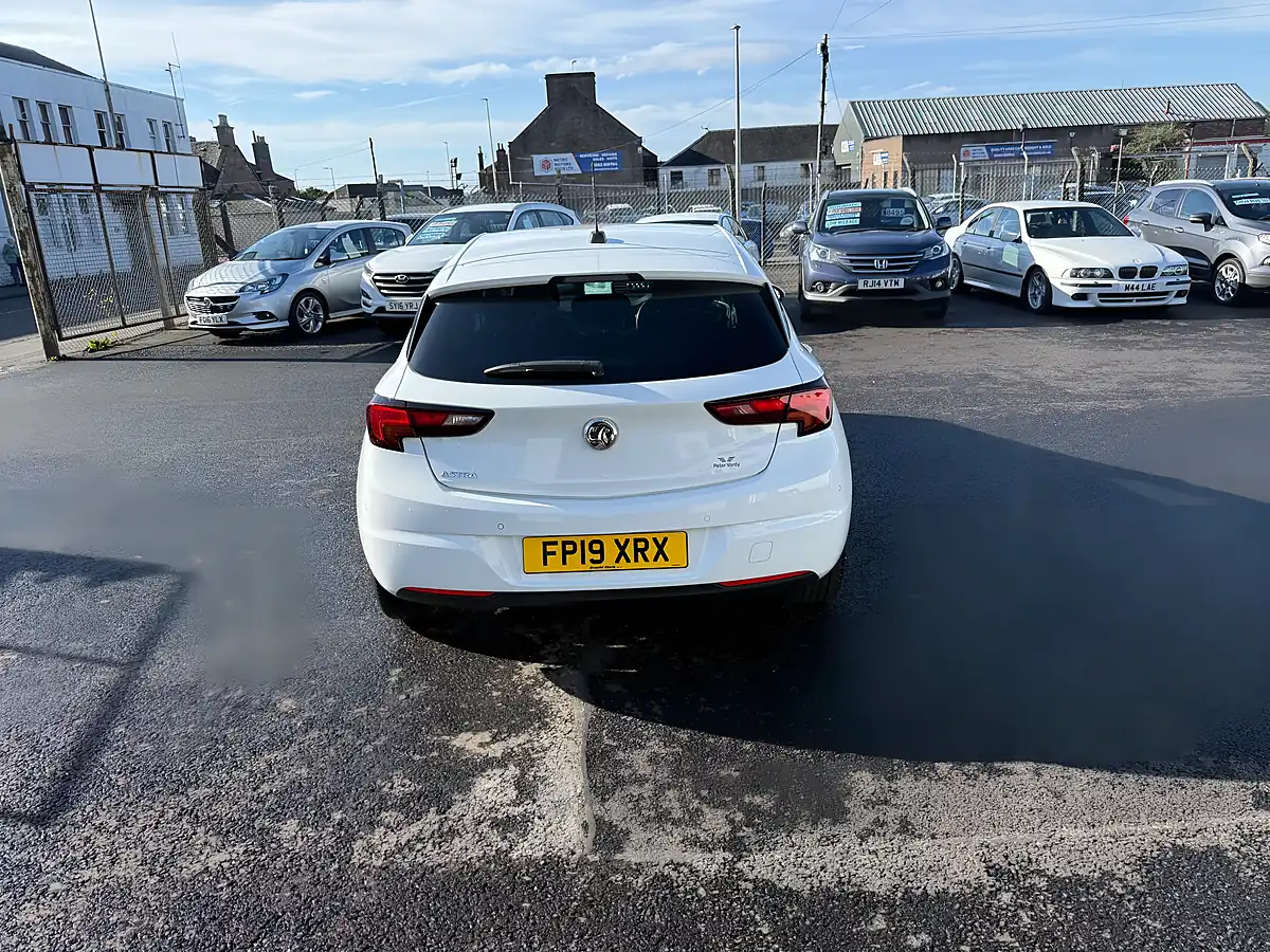 Used 2019 Vauxhall Astra Tech Line White - Interior and Exterior details 6
