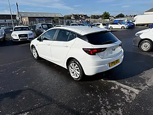 Used 2019 Vauxhall Astra Tech Line White - Interior and Exterior details 7