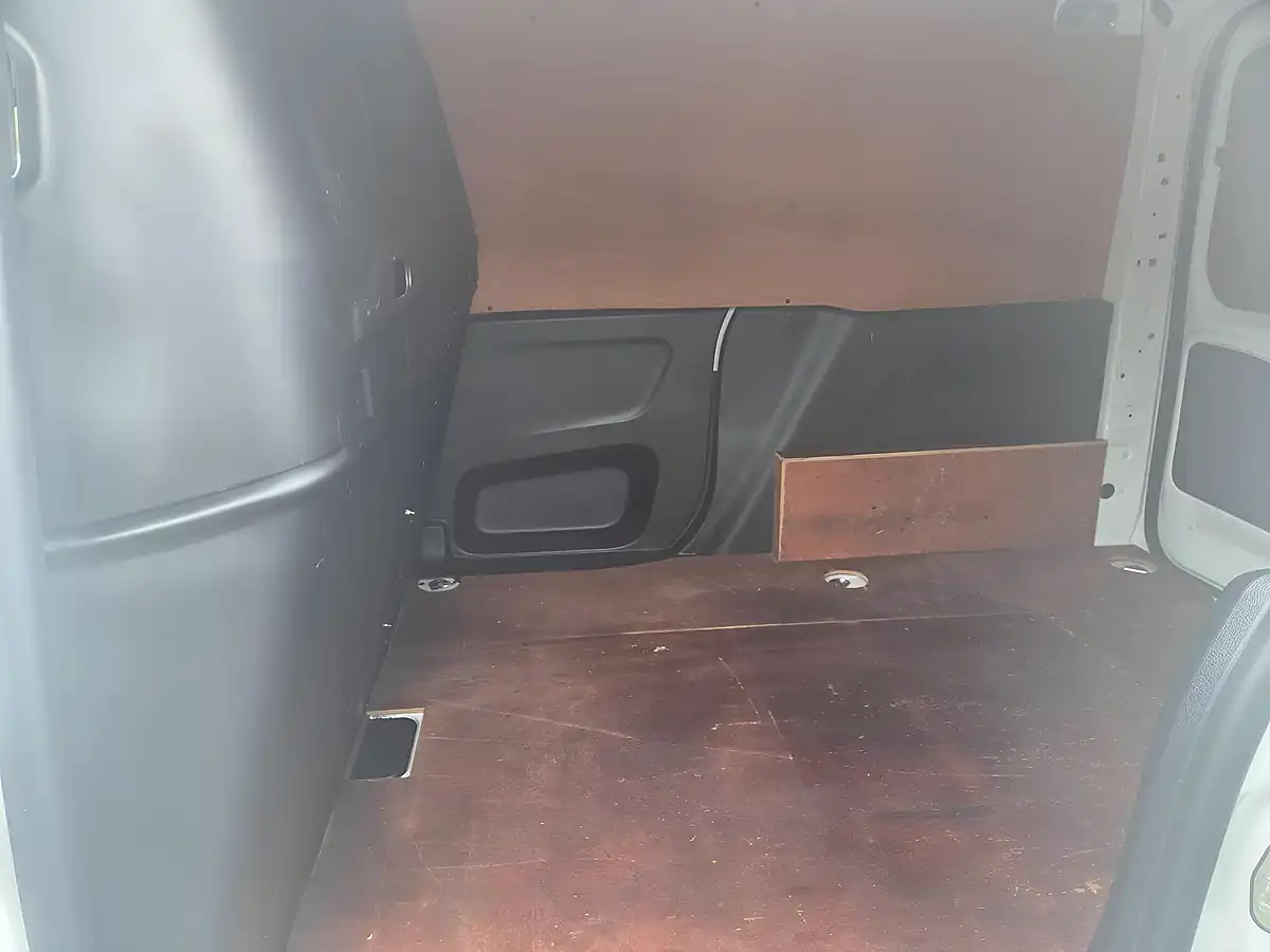 Used 2019 Vauxhall Combo 2000 Edition L1 H1 White - Interior and Exterior details 10
