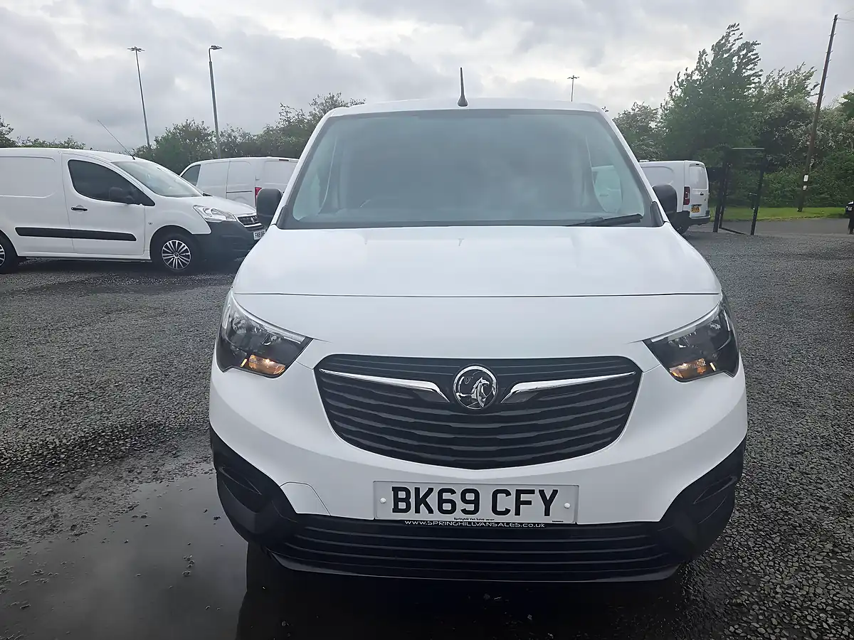 Used 2019 Vauxhall Combo 2000 Edition L1 H1 White - Interior and Exterior details 15