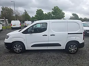 Used 2019 Vauxhall Combo 2000 Edition L1 H1 White - Interior and Exterior details 8