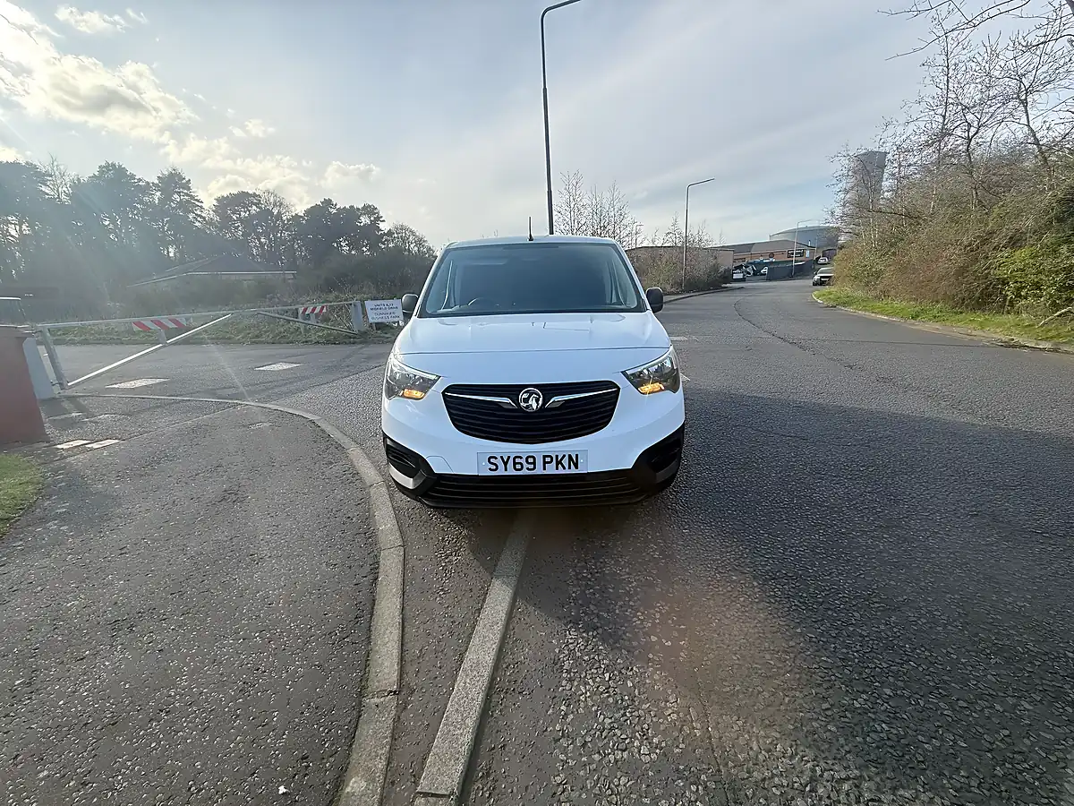 Used 2019 Vauxhall Combo 2000 Edition White - Interior and Exterior details 2