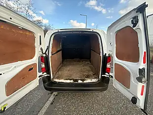 Used 2019 Vauxhall Combo 2000 Edition White - Interior and Exterior details 8