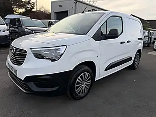 Used 2019 Vauxhall Combo 2000 Edition White - Interior and Exterior details 11