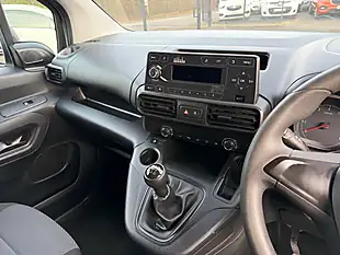Used 2019 Vauxhall Combo 2000 Edition White - Interior and Exterior details 7